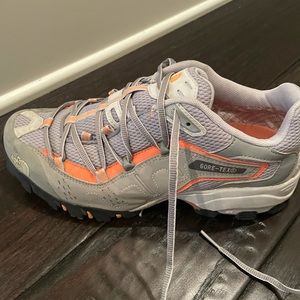 North Face Women’s Hiking Shoe Size 10
